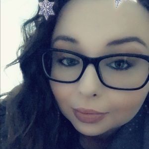 Meet your Posher, Brittney